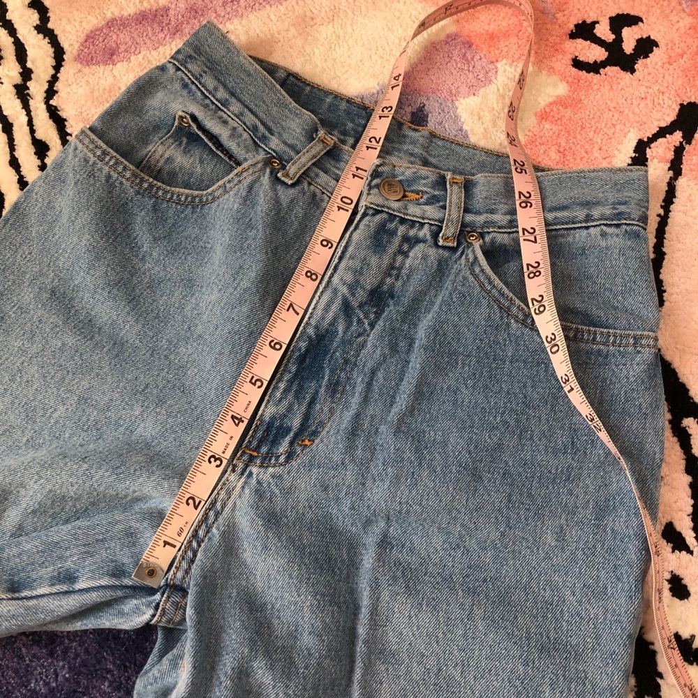 Vintage high waisted mom jeans Anne Klein -- tag size 8, waist 26 inches
